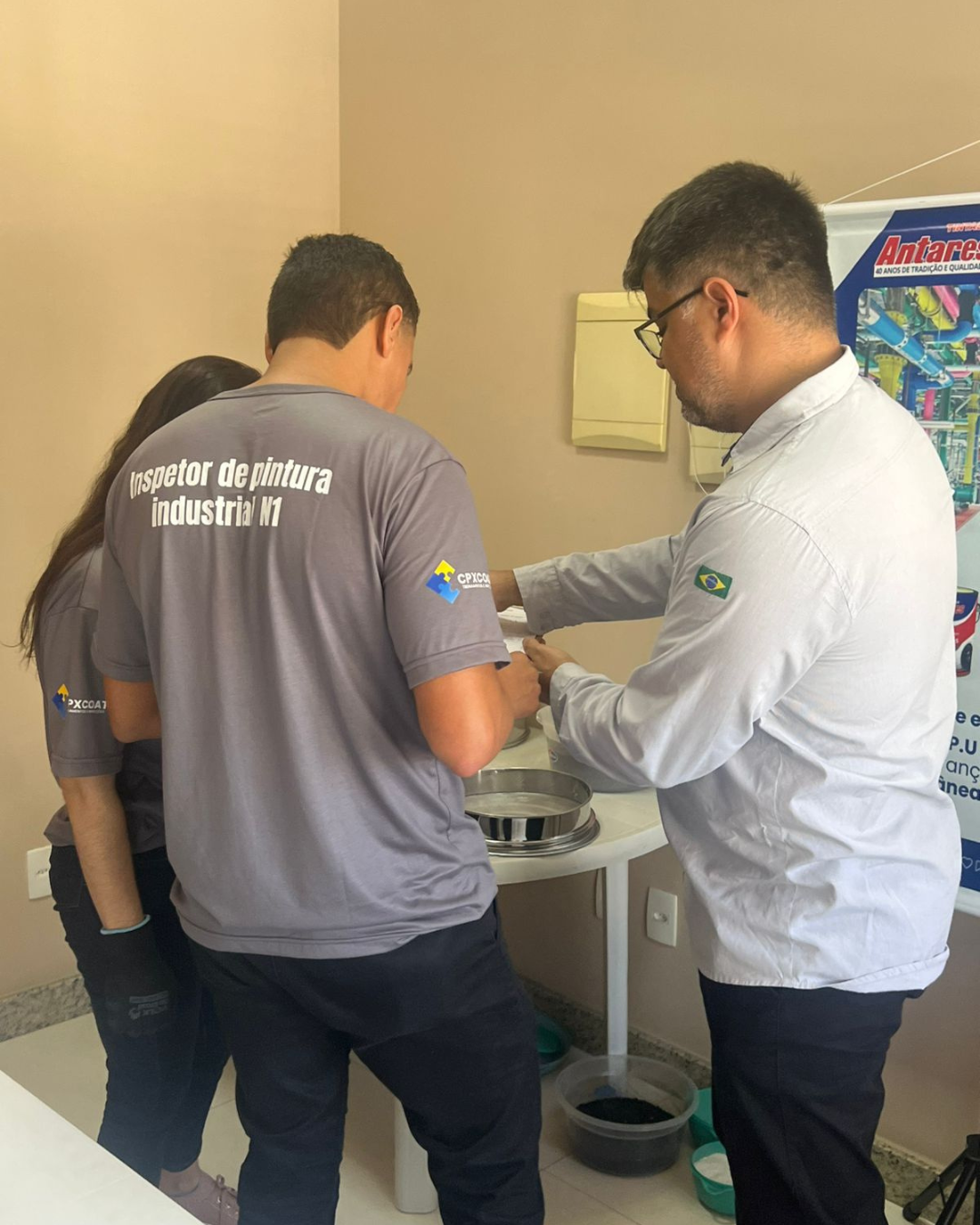 Turma de Inspeção de Pintura Industrial N1 é realizada na Serra–ES